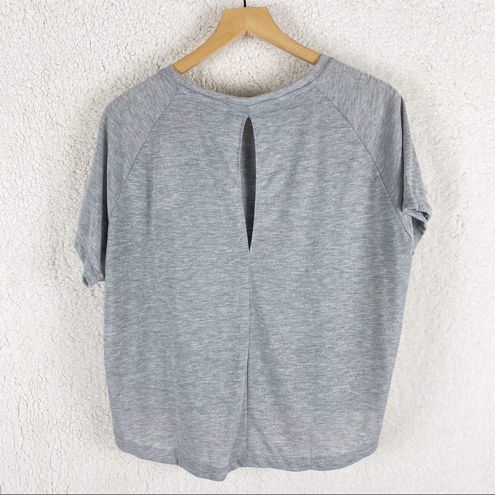 NWOT Adidas Gray Crop Top Keyhole Back Size:  XL - Picture 2 of 6